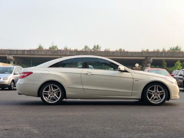 【上海】2012年7月 奔驰 e级 2011款 e260 cgi coupe 1.