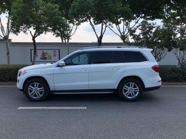 合肥2015年1月奔驰奔驰gl级2013款gl350bluetec30t4matic白色手自一体
