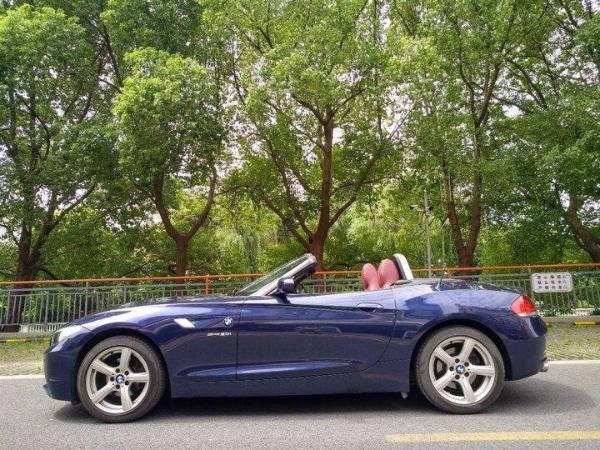 宝马跑车2系敞篷价格  车型级别:中型车 车身型式:2门4座硬顶敞篷车