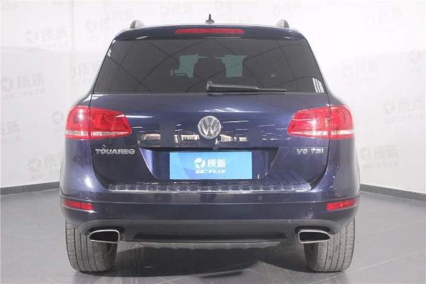 大众 途锐 3.0 tsi v6高配型