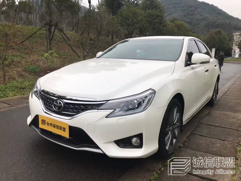 2013年01月 丰田 锐志(进口) 图片