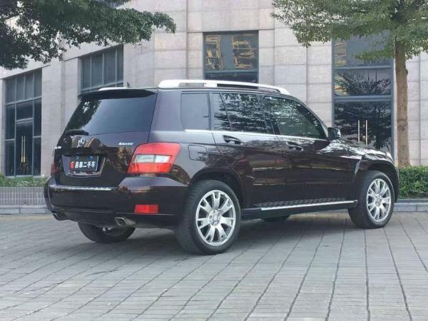 奔驰glk级 glk300 4matic 3.0 时尚型