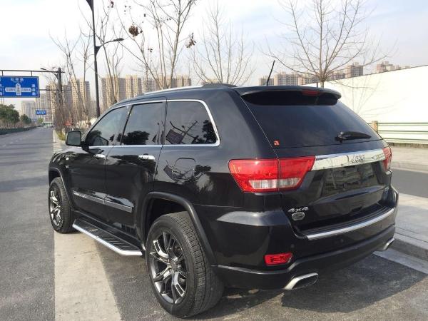 jeep 大切诺基 5.7 旗舰尊崇版图片