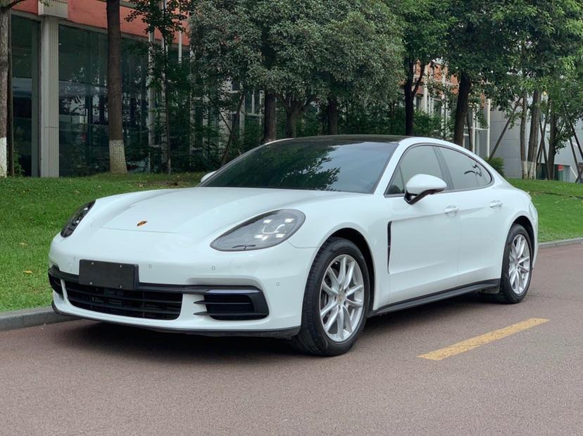 【成都】2019年3月 保时捷 panamera 2017款 panamera 3.0t 自动档
