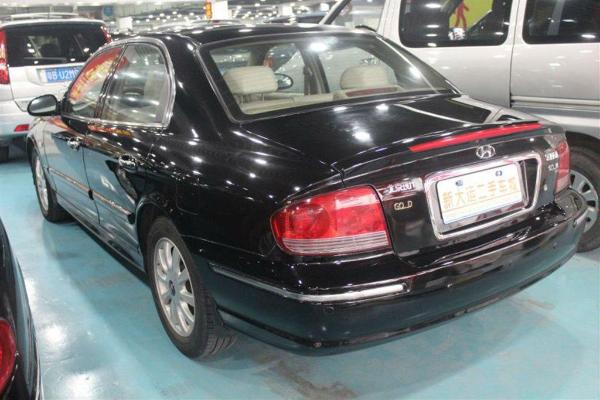 现代 索纳塔 索纳塔 2004款 2.7l 自动豪华型