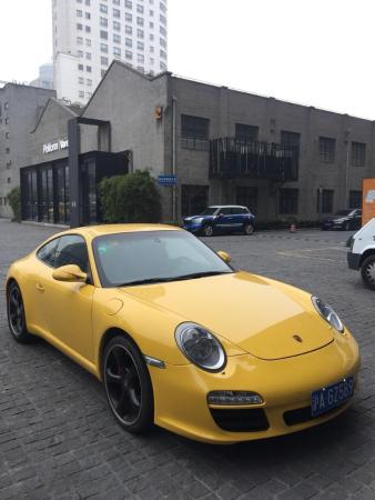 【上海】2010年8月 保时捷 911 carrera 4 3.6l 黄色 手自一体