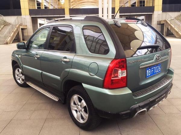 【青岛】2008年4月 起亚 狮跑 gls 2.0l 手动两驱 绿色 手动挡