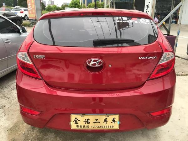 【宿迁】2015年2月 现代 瑞奕 1.4l at两厢glx 自动档