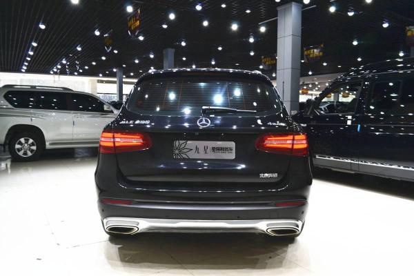 2016年8月奔驰 glc级 glc200 2.0t 4matic