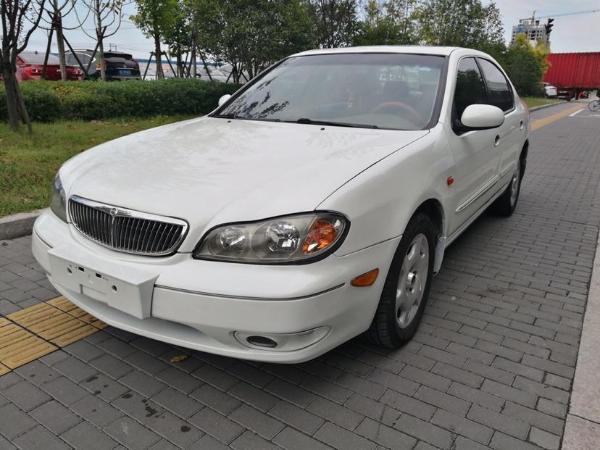 【温州】2004年2月 日产 风度 2.0l 自动档 自动档