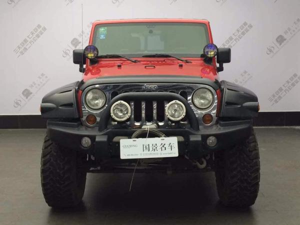 【武汉】2012年8月 jeep 牧马人 3.8 两门 rubicon 红色 自动档