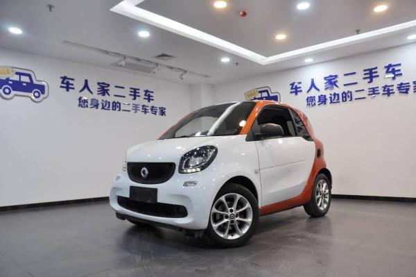 【太原】2016年12月 smart fortwo 2015款 1.0l 硬顶 灵动版 自动档