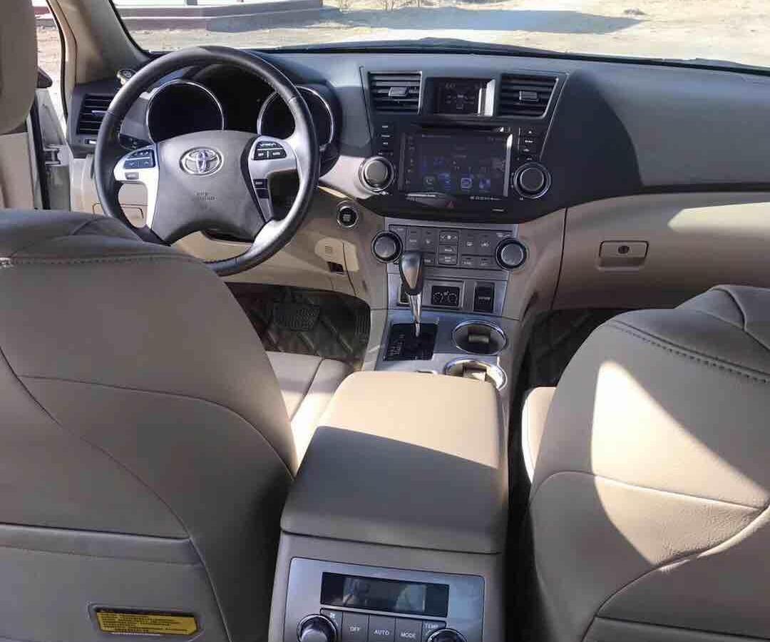 2014年05月丰田 汉兰达 2.7l 豪华导航版七座