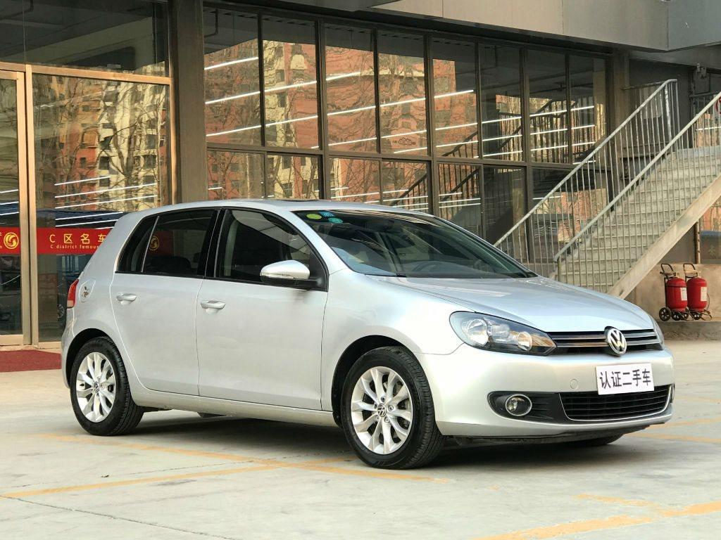 【济南】2013年8月 大众 高尔 2012款 1.4tsi 自动舒适型 自动档