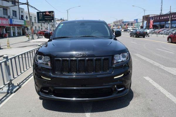 【宁波】2013年9月 jeep 大切诺基 6.4 srt8 自动档