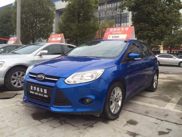 新全的经典福克斯两厢2012款ugg豆豆鞋韦雪同款