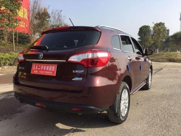 启辰t70 2.0 睿行版图片