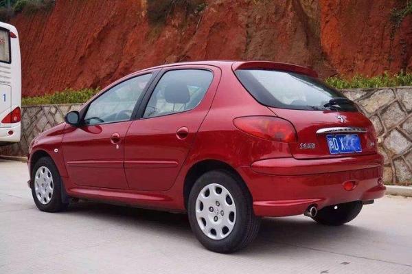 轿车 标致 神龙汽车(东风标致) 厦门二手206 近年二手206比较  基本