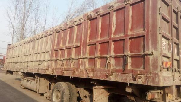 轻型13米仓栏半挂车图片