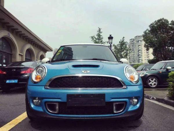 【宁波】2013年6月奥迪 奥迪rs 宝马minicoopers自动1.6t 激光蓝