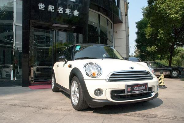 【常州】2012年7月 mini 1.6 1.6t john cooper works 白色 自动档