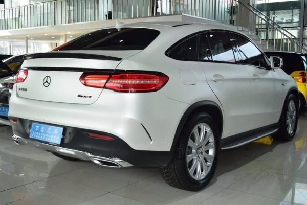 【长春】2015年12月 奔驰 gle gle320 coupe 4matic 3.0t 白色 自动档