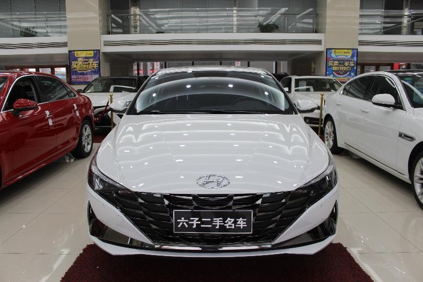 现代 伊兰特 2021款 1.5l lux尊贵版图片