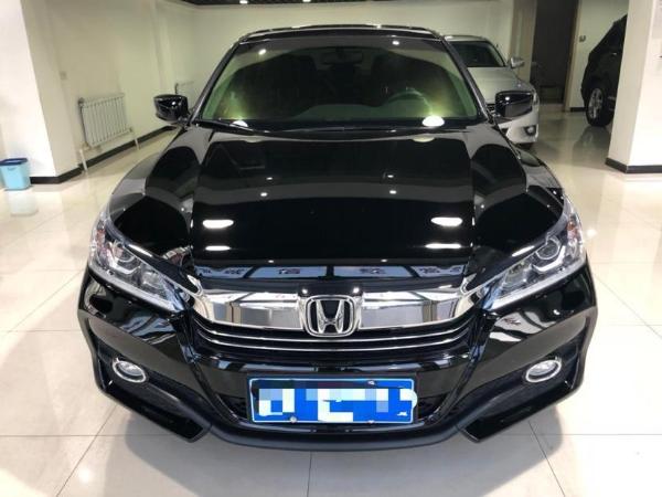【沈阳】2017年4月 本田 雅阁 2.0l cvt精英版 自动档