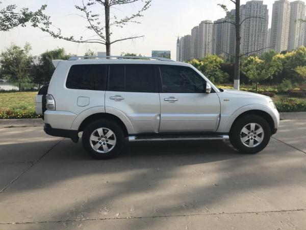 【天津】2008年4月 三菱 帕杰罗 v77 3.8gls 手自一体