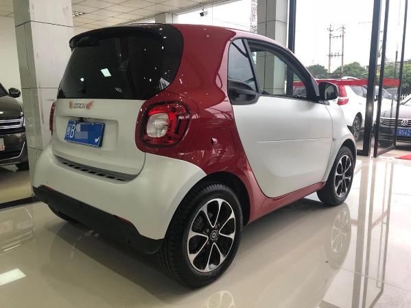 【莆田】2017年8月 smart forfour 斯马特1.0l dct激情版 手自一体