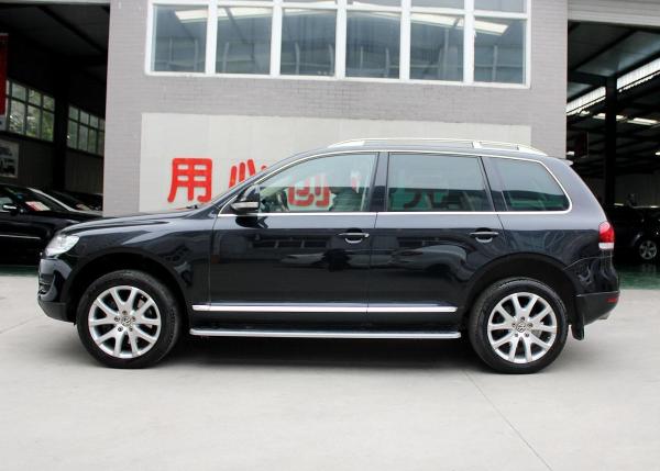 【西安】2008年11月 大众 途锐 4.2 v8顶配型 黑色 自动档