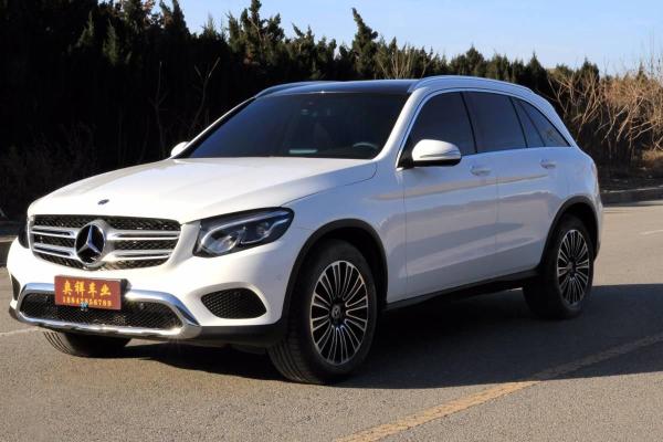 2018年2月奔驰 glc级 glc200 2.0t 4matic