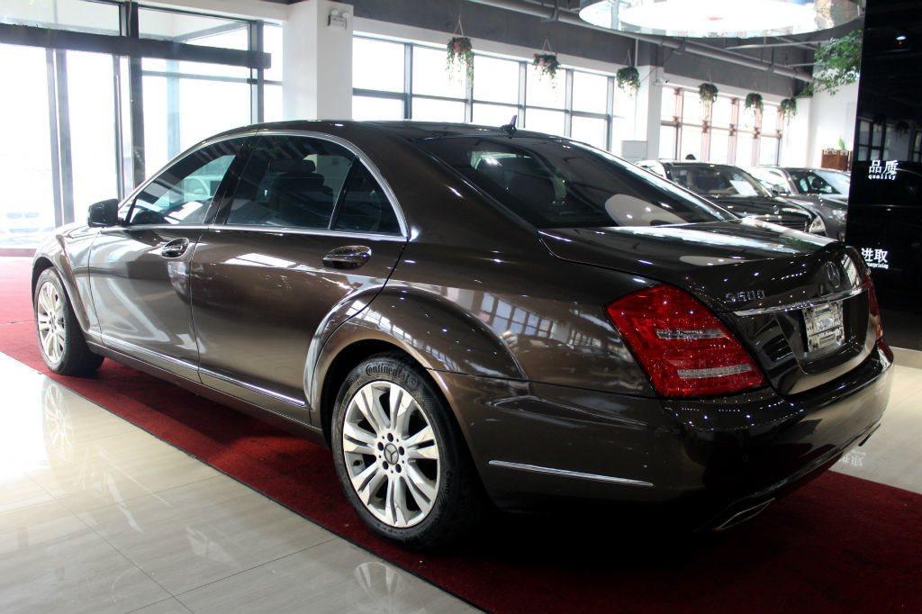 2010年12月奔驰 s级 2010款 s500l 5.5l 4matic