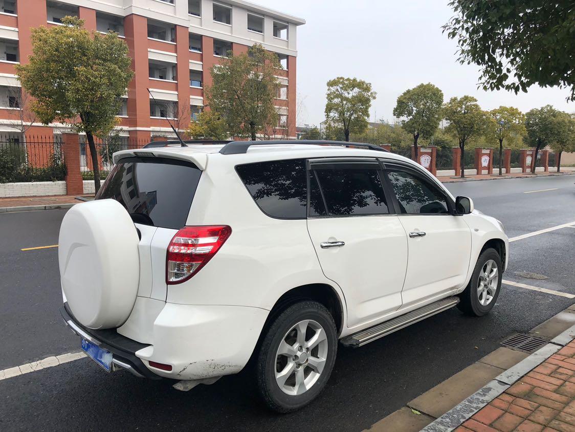 【南通二手车】2013年6月_二手丰田 rav4 2011款 2.0l 经典版_价格9.