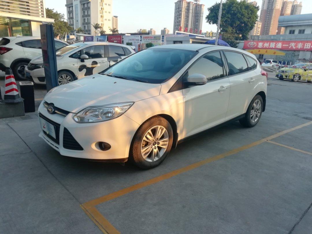 【惠州】2015年03月 福特 福克斯 2015款 两厢1.6l dct舒适型 自动档