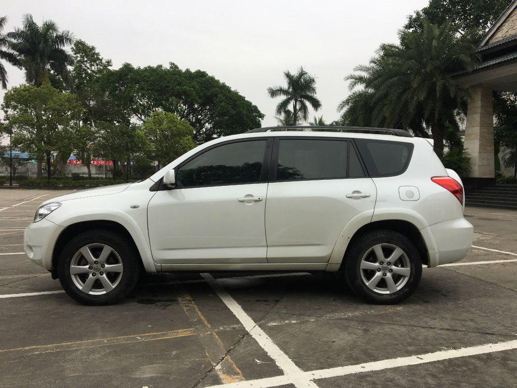 东莞2008年10月丰田rav42006款24l豪华版五门五座自动档