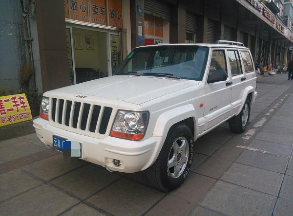 【昆明】2006年5月jeep jeep2500 北京jeep 2005款 2500 2.5l 4x2