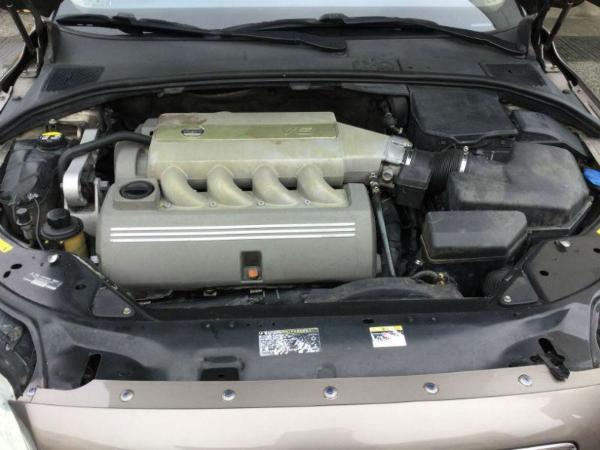 【无锡】2007年12月 沃尔沃 s80 4.4 v8 awd行政版 香槟色 自动档
