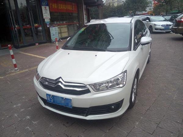 【珠海】2015年5月 雪铁龙 c4世嘉 2013款 1.6l 品尚型 白色 手自一体