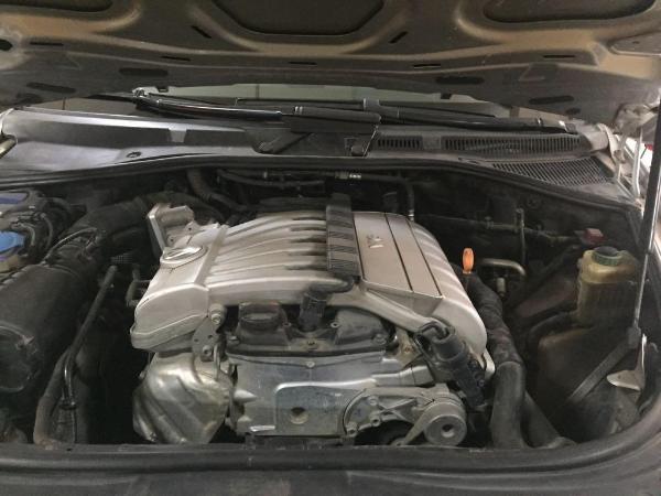 【昆明】2008年6月 大众 途锐 3.6 v6顶级型 灰色 手自一体