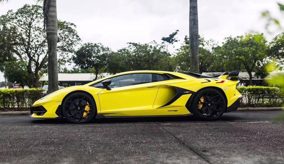 【上海】2019年8月 兰博基尼 aventador 2019款 aventador svj 自动档