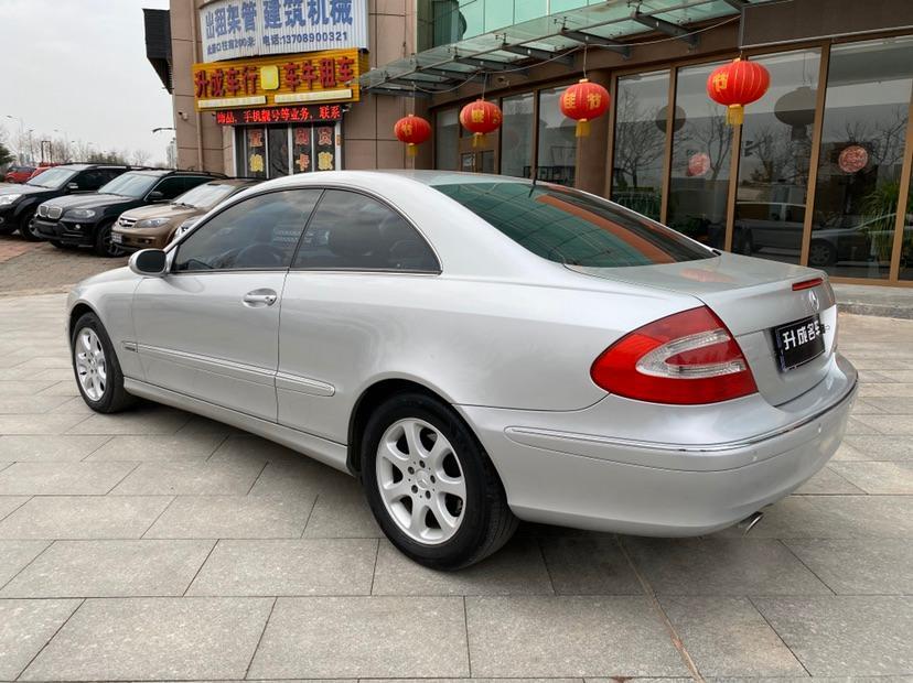 【烟台】2004年10月 奔驰 奔驰clk级 2004款 clk 240 跑车版 手自一体