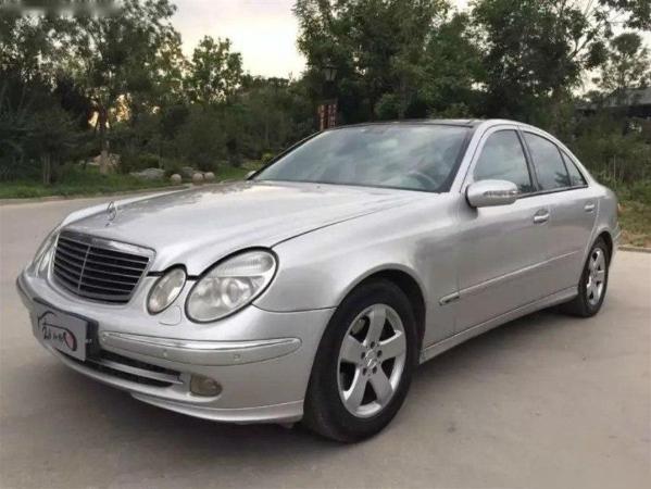 【济南】2005年9月奔驰 e级 e240 2.