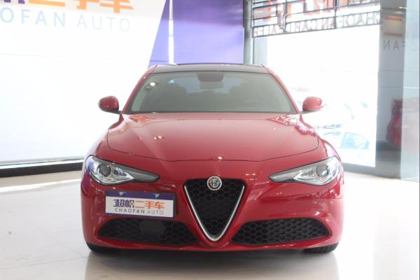 2018年3月阿尔法-罗密欧 alfa giulia 2.0t 280hp 豪华版