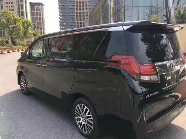 商务车 丰田 西安二手埃尔法 近年二手埃尔法比较