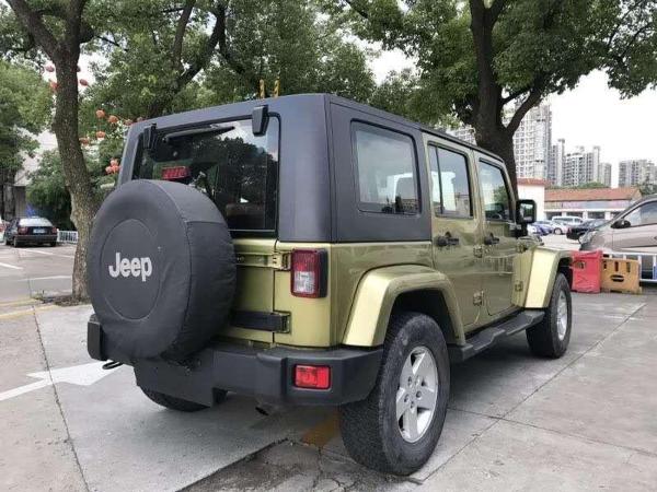 【宁波】2009年4月 吉普牧马人四门 黄色 手自一体