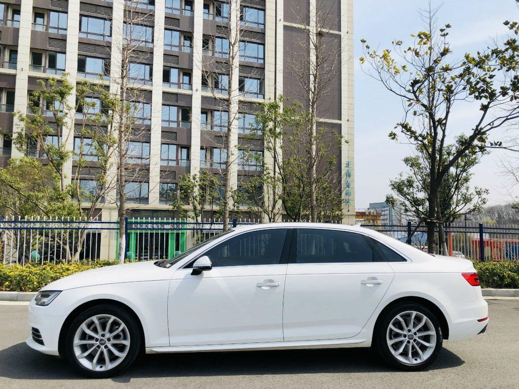 【南京】2017年6月 奥迪 奥迪a4l 2017款 a4l 40tfsi 风尚型 自动档