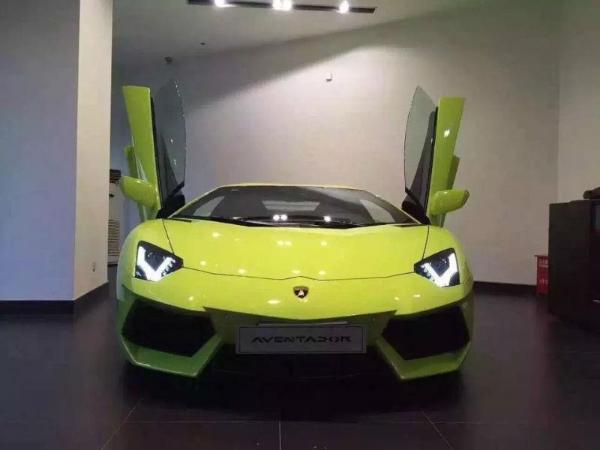 2016款兰博基尼aventador lp700-4 剪刀门