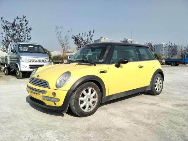 【杭州】2005年1月 mini mini cooper 1.6 黄色 自动档