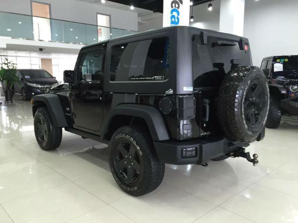 【长春】2013年1月 jeep 牧马人 3.6 两门 rubicon 黑色 自动档